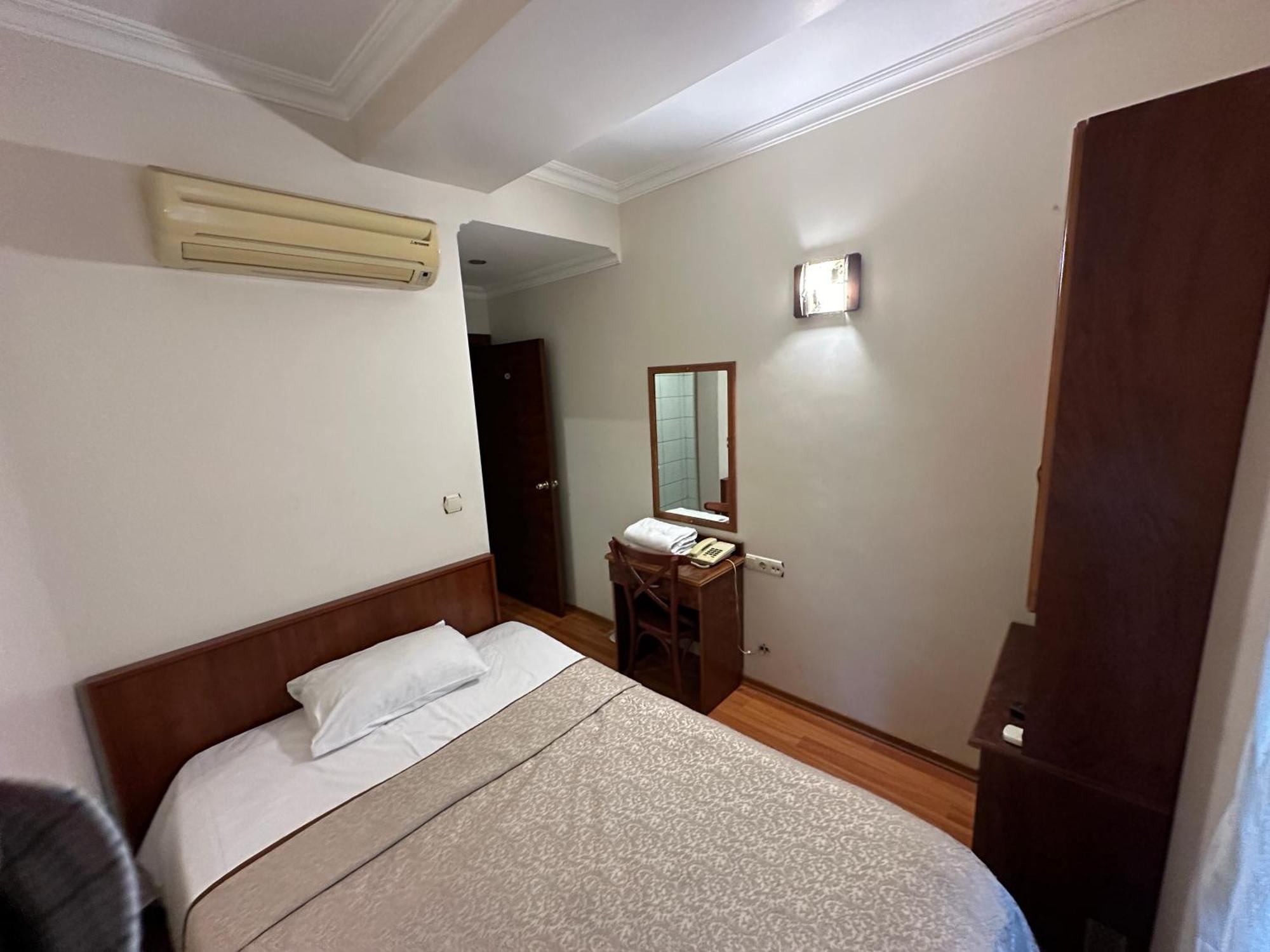 Hotel Nayla Istanbul Exteriör bild